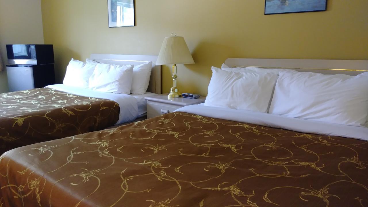 George Mountain View Hotel & Resto Merritt Ngoại thất bức ảnh
