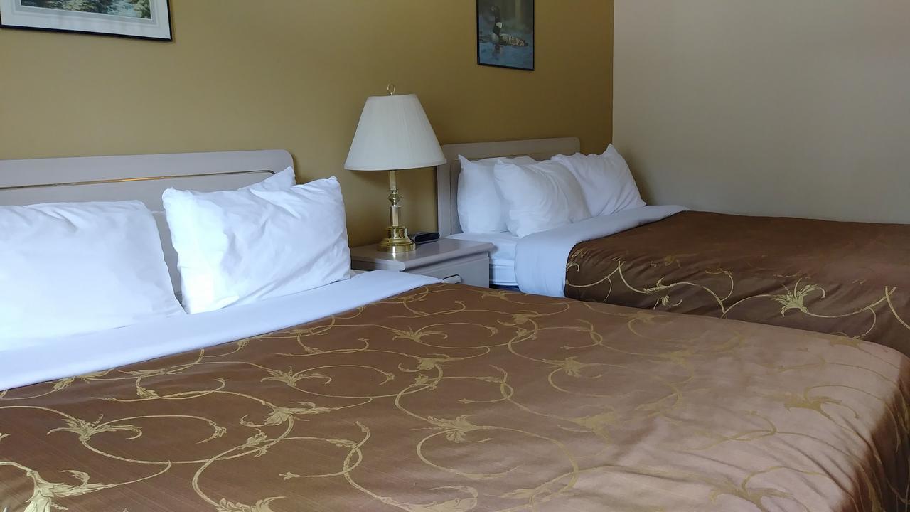 George Mountain View Hotel & Resto Merritt Ngoại thất bức ảnh