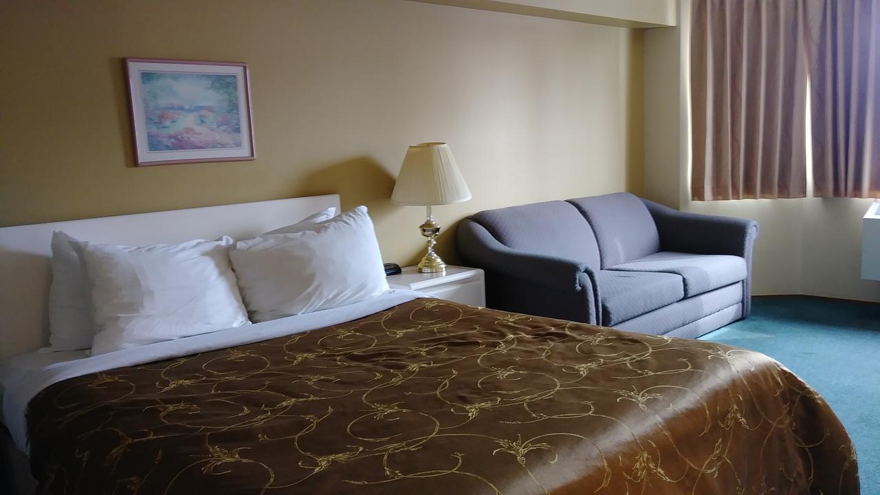 George Mountain View Hotel & Resto Merritt Ngoại thất bức ảnh