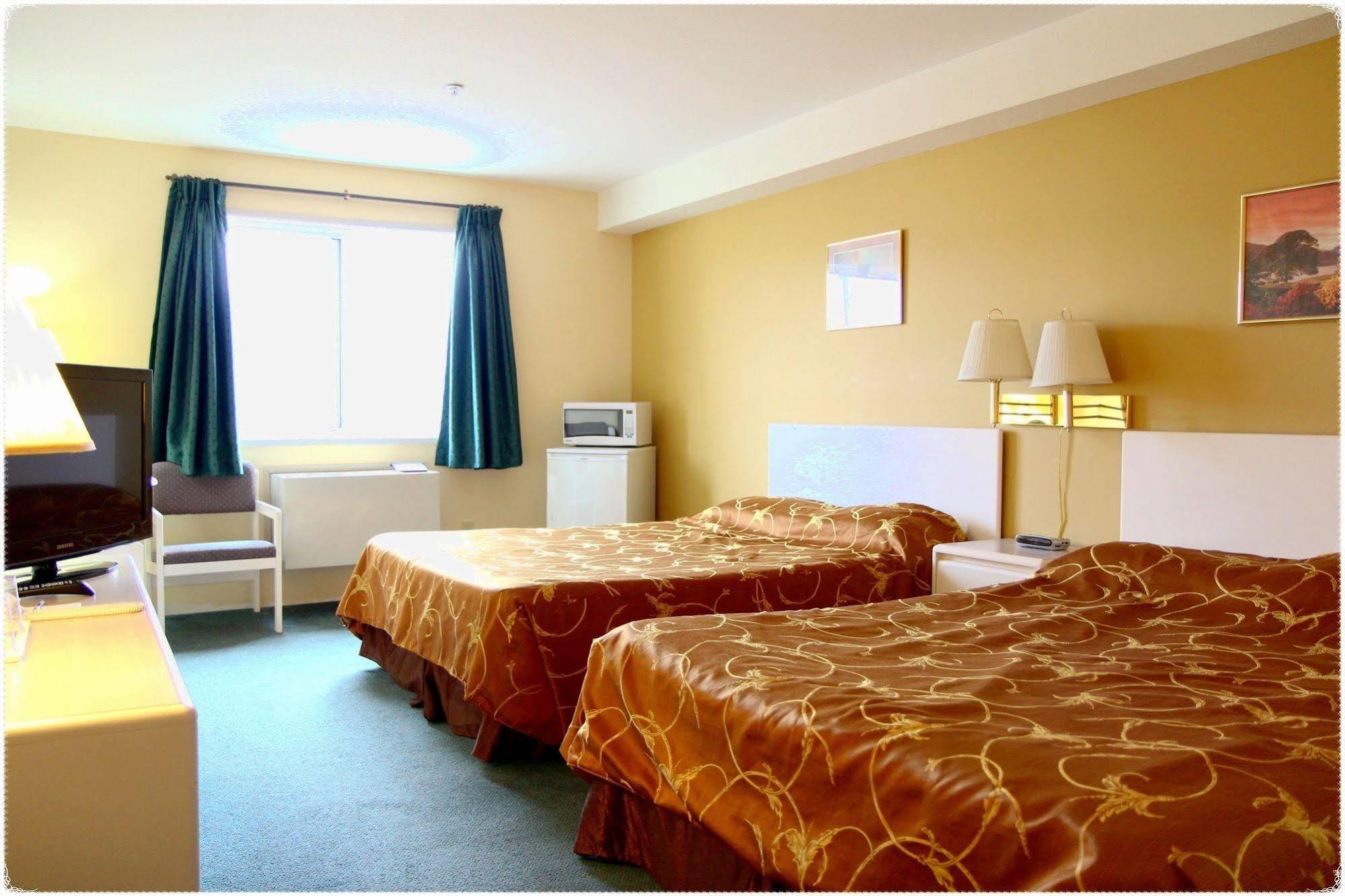 George Mountain View Hotel & Resto Merritt Ngoại thất bức ảnh